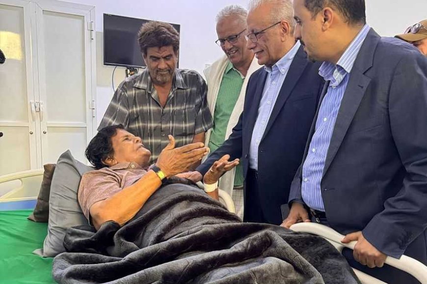 الشعيبي والارياني يزوران الفنان عوض أحمد للاطمئنان على صحته