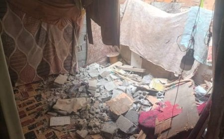 الجاوي يوجه بالنزول وتففد المصابين من انهيار جدار منزل بسبب الرياح في المعلا