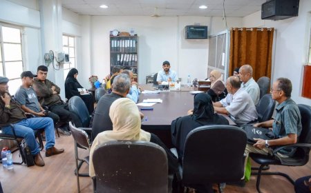 مناقشة مستوى أداء المكتب التنفيذي بمديرية صيرة بعدن