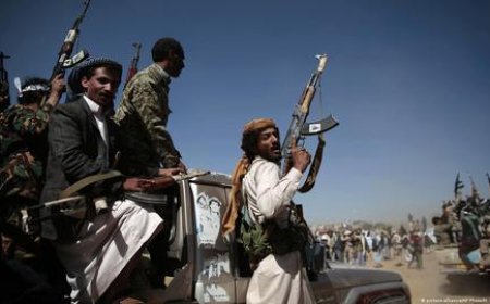 دولة فيدرالية من ثلاثة أقاليم والحوثي يمنح حكما ذاتياً بالشمال.. مجلة أمريكية تفجر مفاجاة وتكشف عن مستقبل اليمن