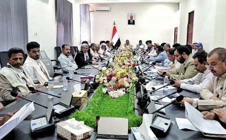 تنفيذي مأرب يقف امام الاستعدادات للعام الدراسي الجديد ويناقش تقارير عدداً من المكاتب