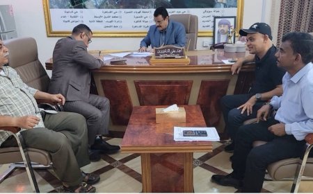 بتكلفة أكثر من ( 240 ) مليون ريال..  مدير عام المنصورة يبرم عقد تنفيذ مشروع "إستكمال صيانة شارع الحريش إلى تقاطع كورنيش الفنان المرشدي ( ريمي )"