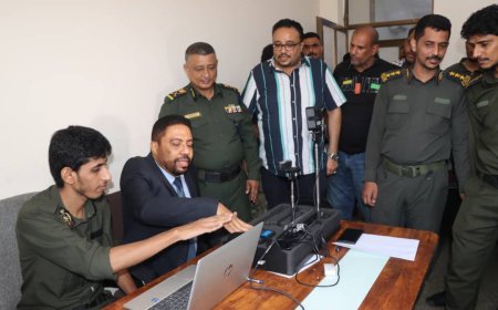 تدشين إصدار البطائق الإلكترونية لموظفي قناة عدن الفضائية بالتعاون مع مصلحة الأحوال المدنية بعدن