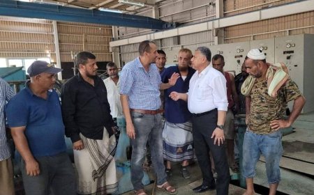 أمين عام محلي عدن يطلع على إنجاز مؤسسة المياه صيانة محطة البرزخ