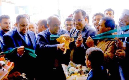 افتتاح بنك عدن الأول الإسلامي في العاصمة عدن بحضور عدد من الوزراء والمسؤولين