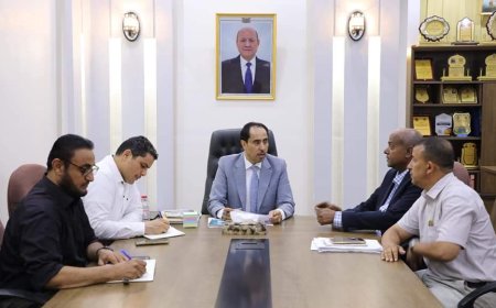 وزير الشباب والرياضة يلتقي مدير عام مكتب الوزارة بـ "شبوة"