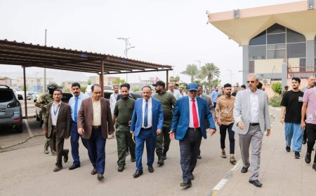 وزير النقل يزور مطار عدن لتفقد سير المشاريع ويعقد إجتماعاً موسعاً بقيادة المطار والجهات المنتدبة المدنية والأمنية 