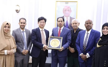الوزير البكري يبحث مع القائم بأعمال السفير الصيني سبل التعاون المشترك في المجالين الشبابي والرياضي