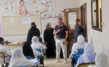 الجاوي يتفقد سير عملية الامتحانات في معهد امين ناشر بالمعلا 