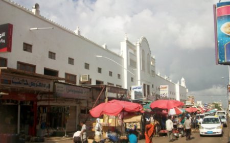 بيان هام للأجهزة القضائية بعدن.. أهالي الشيخ عثمان يناشدون القضاء للفصل بين المصالح العامة والشخصية