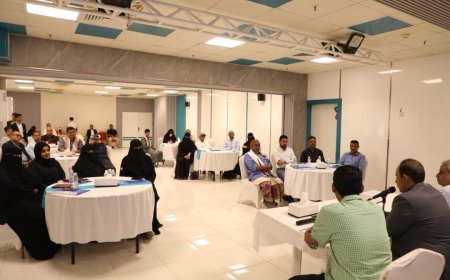 محافظ حضرموت يطلع على خطط ونتائج نشاط اللجنة الاستشارية لدعم جهود التنمية والخدمات
