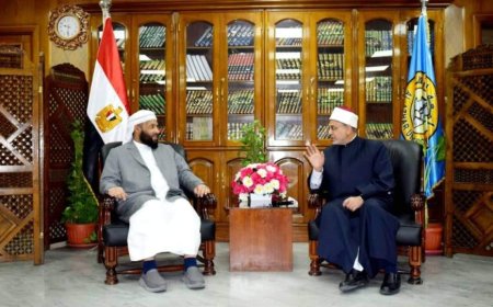 وزير الأوقاف والإرشاد يناقش مع رئيس جامعة الأزهر أوضاع طلاب اليمن