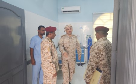 بتوجيهات وزير الدفاع.. لجنة طبية برئاسة نائب مدير دائرة الخدمات الطبية العسكرية تزور المستشفى العسكري بالمكلا