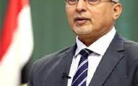 وزير سابق: لماذا لم يزور كبار المسؤولين موقع العروس بتعز؟