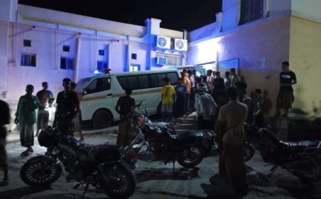 إصابة ستة أشخاص إثر رمي قنبلة يدوية على اعتصام الصيادين في حضرموت