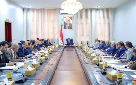 مجلس الوزراء يستعرض القضايا المتعلقة بالواقع الخدمي والاقتصادي والمعيشي للمواطنين ومستجدات الأوضاع
