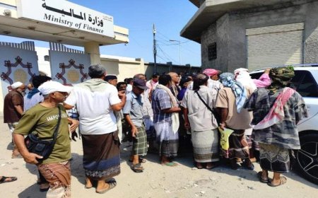 وزارة المالية: بدء صرف مستحقات الموظفين العسكريين والأمنيين المبعدين عن وظائفهم بأكثر من 9 مليارات ريال