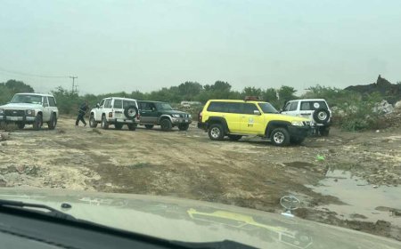 السلطات السعودية تستنفر للبحث عن طفل يمني جرفته السيول وانتشال جثتي شقيقتيه 