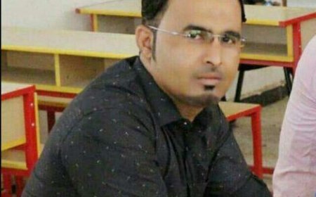 مُعلقًا على توقيع ميثاق الشرف الإعلامي بأبين.. صحافي بارز: الكل يدعي وصلاً بالصحافة وهي لا تقر بوصلهم بالاً