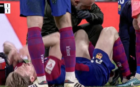 دي يونج يرفض قرار برشلونة بشأن إصابته