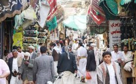 صنعاء ..الحوثيون يفرضون رسومًا جمركية على الألبسة