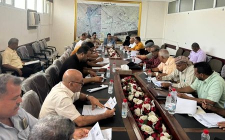 فيما بلغت إيرادات مكتب النقل من يناير حتى يوليو أكثر من ( 30 ) مليون ريال..تنفيذي المنصورة يناقش تقارير أداء عدد من المكاتب