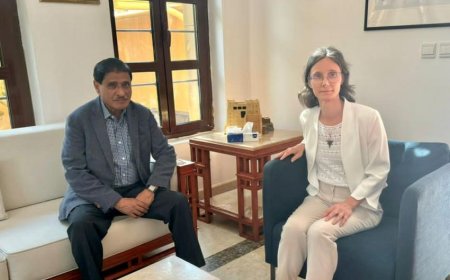 عضو مجلس القيادة البحسني يبحث مع السفيرة الفرنسية تطورات الأوضاع الوطنية والإقليمية