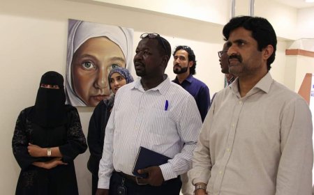 وفد منظمة الصحة العالمية يزور قاعة حضرموت لمعارض الصور والفنون التشكيلية بالمكلا 