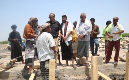 بدء أعمال التدخل الطارئ لحماية جسور وادي بنا من أضرار السيول في أبين