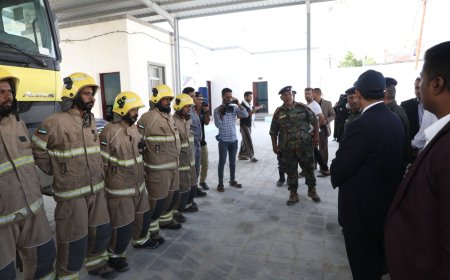محافظ حضرموت يفتتح ويضع حجر الأساس لمشاريع في القطاع الأمني والدفاع المدني