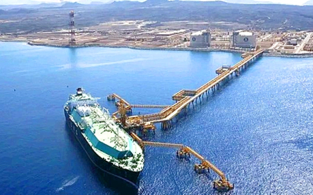 اليمن بلا موازنة وسط شح الإيرادات بسبب هجمات الحوثي.. المواطنون يدفعون ثمن الحرب