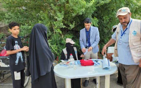 الشاجري يدشن صرف كروت مواعيد الحوالات النقدية غير مشروطه الثامن عشر بعدن