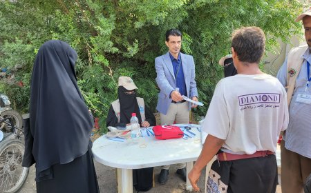 الشاجري يدشن صرف كروت مواعيد الحوالات النقدية غير المشروطة "الثامنة عشر" بالعاصمة عدن