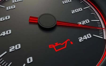ما أسباب إضاءة لمبة الزيت في شاشة  السيارة؟