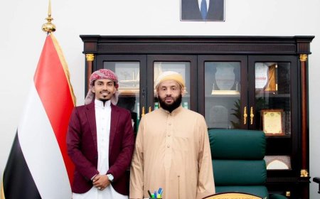 وزير الأوقاف يستقبل ممثل بلادنا في مسابقة محمد السادس الدولية ويكرمه برحلة عمرة 