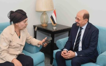 وزير الخارجية الدكتور الزنداني لـمجلة “أكتوبر المصرية”: أصابع خارجية وراء أزمة اليمن