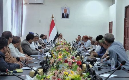 المكتب التنفيذي لمحافظة مأرب يعقد اجتماعه الدوري