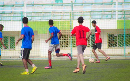 النهضة والنورس يتأهلان الى نصف نهائي بطولة كرة القدم لثانويات الشيخ عثمان