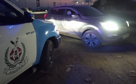 شرطة السير بعدن تواصل حملاتها التوعوية والإرشادية لفرض الانضباط المروري