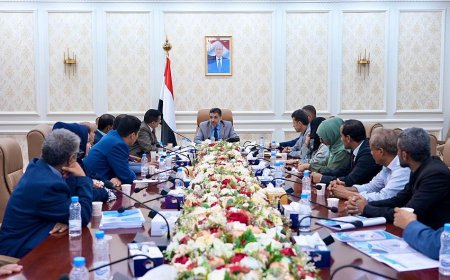 رئيس الوزراء يوجه بإعداد خطة وطنية موحدة للتعاطي مع ملف النازحين