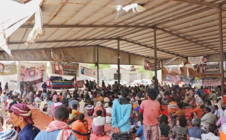 قبائل بالمنطقة الوسطى تنضم إلى مخيم الاعتصام السلمي بزنجبار للكشف عن مصير عشّال