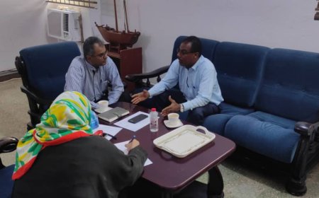 القائم بأعمال مدير عام مكتب النقل محافظة عدن يلتقي بالعميد القلعة مدير شرطة السير العاصمة عدن