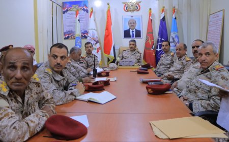 اللواء الأشول يحث الجيش على رفع مستوى الجاهزية القتالية .. بعد التلميحات لعودة الحرب من جديد