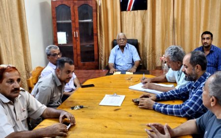 العطاس يرفع برقية تهنئة إلى القيادة السياسيه والعسكرية بمناسبة العيد الـ 61 لثورة أكتوبر