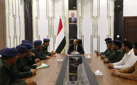 محافظ حضرموت يبحث مع لجنة وزارة الداخلية افتتاح فروع جديدة لمصلحة الأحوال المدنية لتقديم خدمات نوعية للمواطنين
