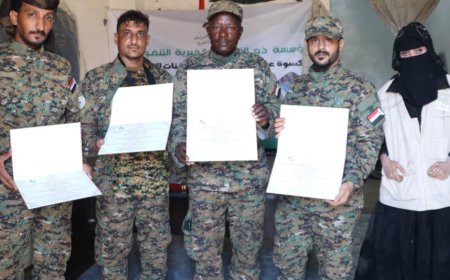 مؤسسة ذو النورين تكرم رجال الأمن في عدن