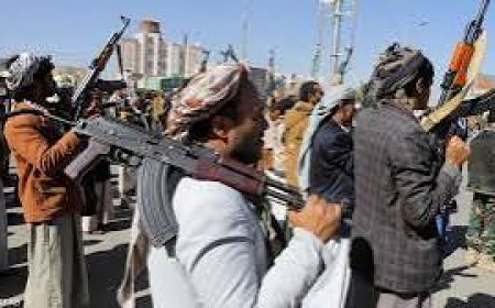 بالفيديو : الحوثيون يعلنون استهداف سفينة في البحر العربي بطائرات مسيرة