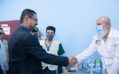 تدشين مخيم القافلة الطبية لإزالة المياه البيضاء بشبوة بدعم كويتي