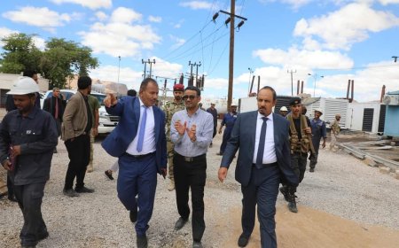 محافظ حضرموت يتفقد الموقع العام المخصص لمشروع محطة كهرباء الرئيس 50 ميقاواط