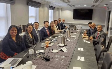 محافظ البنك المركزي يلتقي بعثة البنك الفيدرالي والخزانة الأمريكية في واشنطن